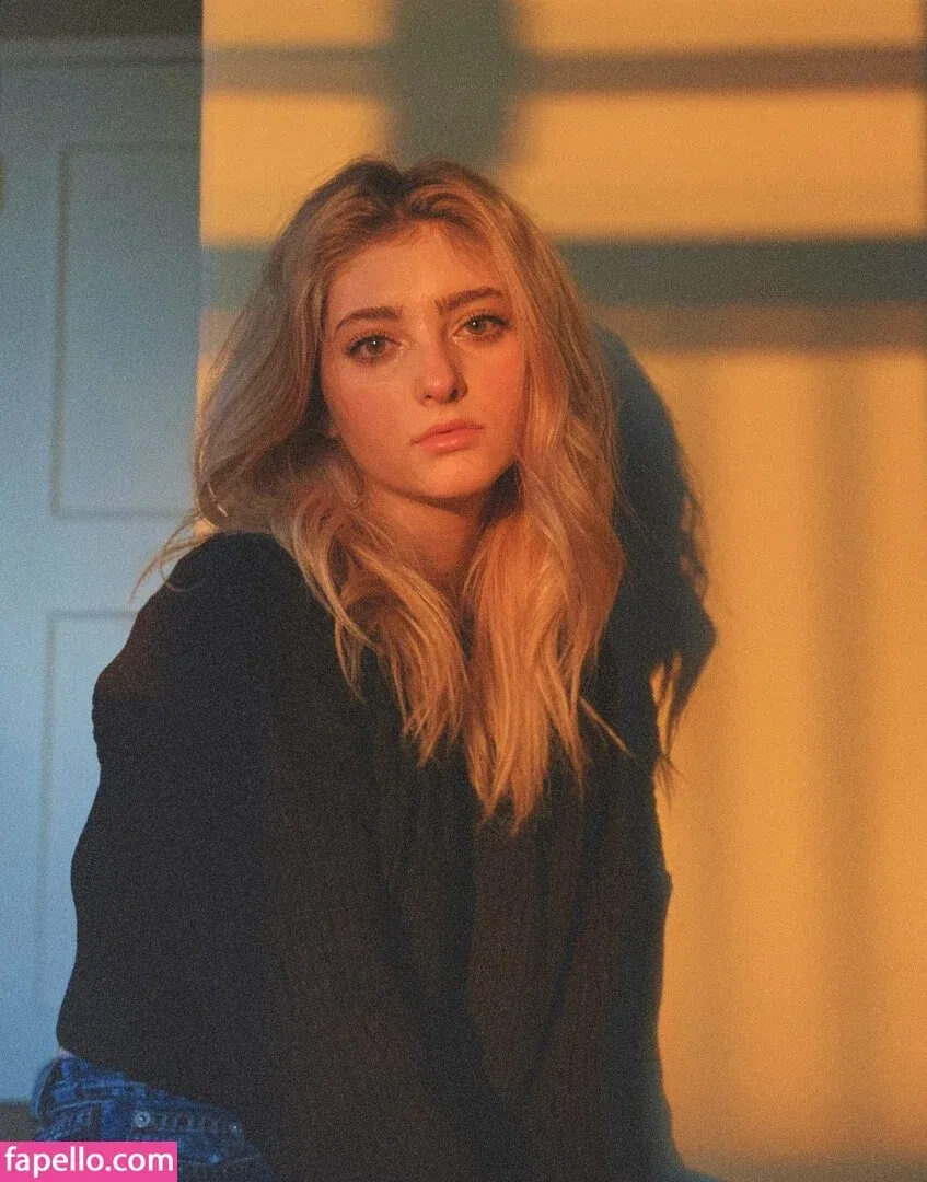 Willow Shields Onlyfans Photo Gallery 