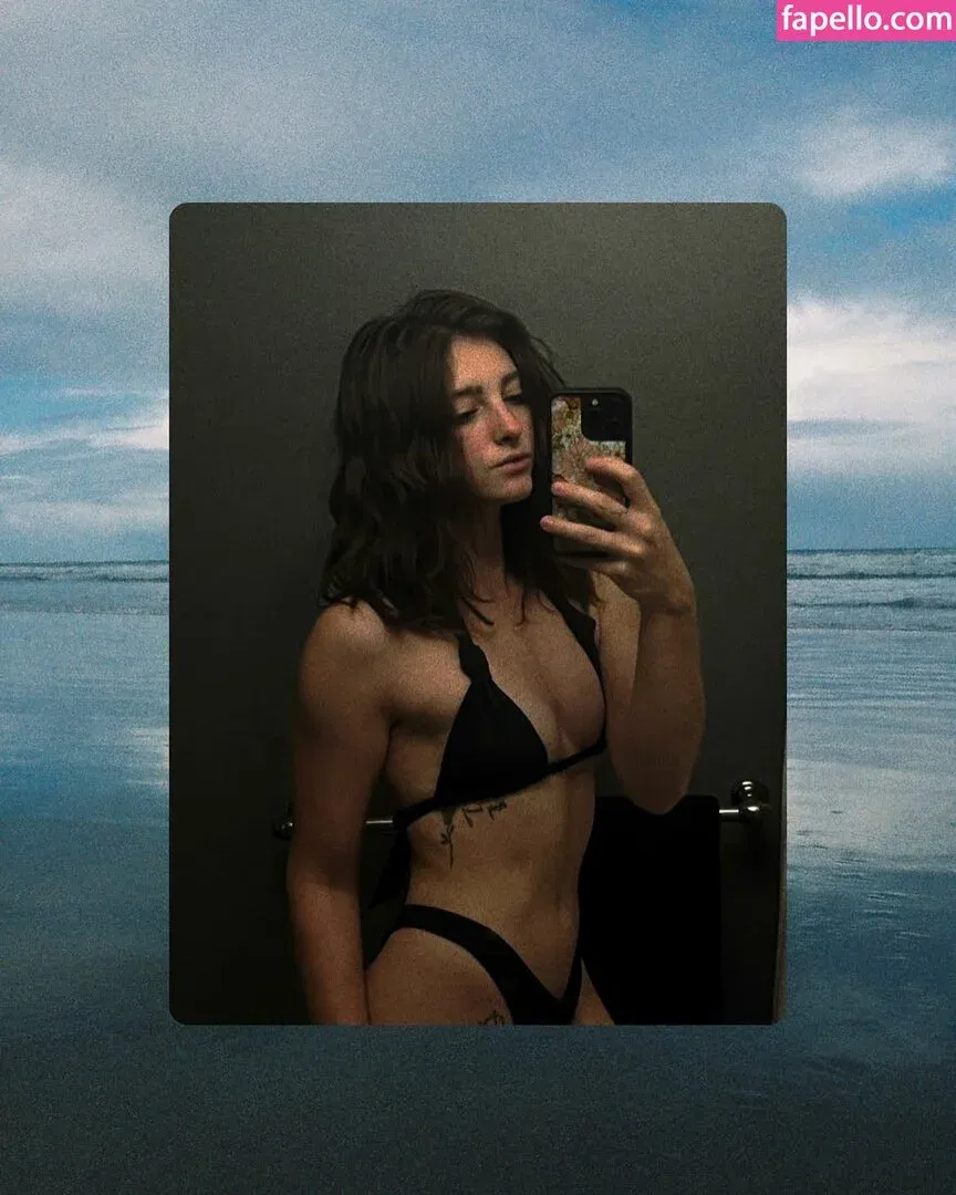 Willow Shields Onlyfans Photo Gallery 