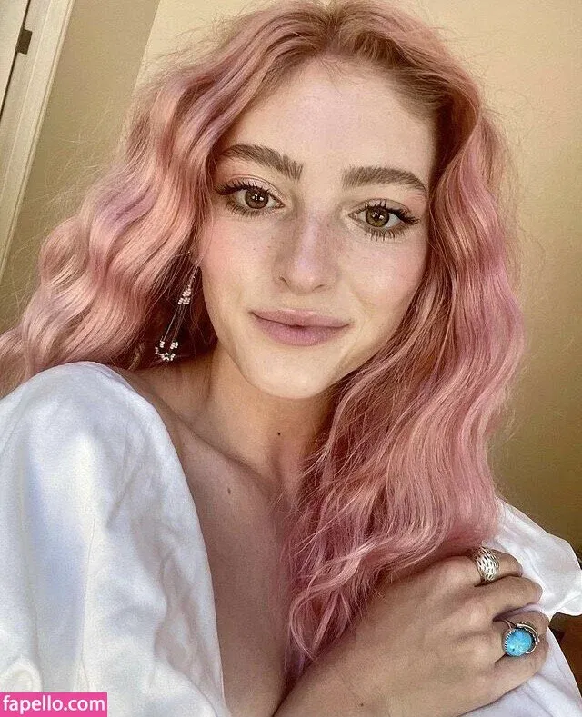 Willow Shields Onlyfans Photo Gallery 
