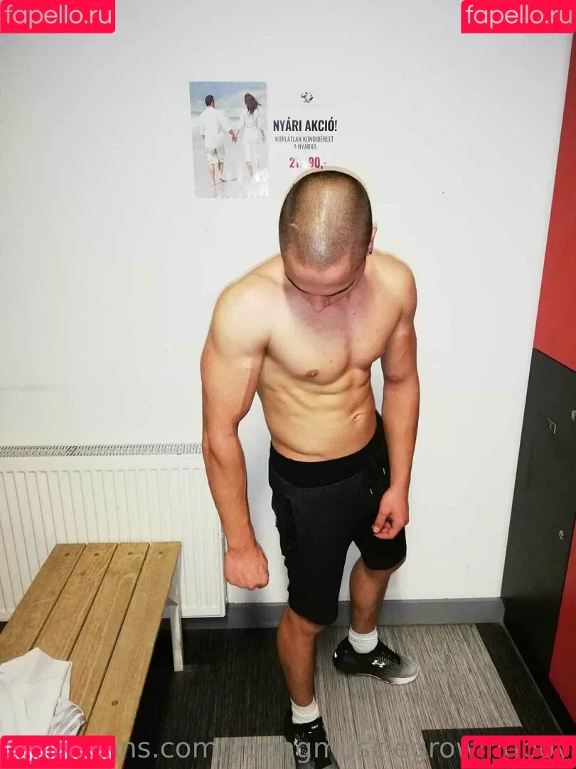 youngmusclegrowingboy Onlyfans Photo Gallery 