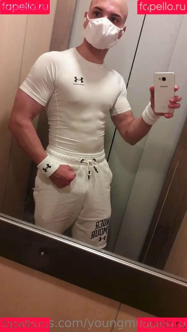 youngmusclegrowingboy Onlyfans Photo Gallery 