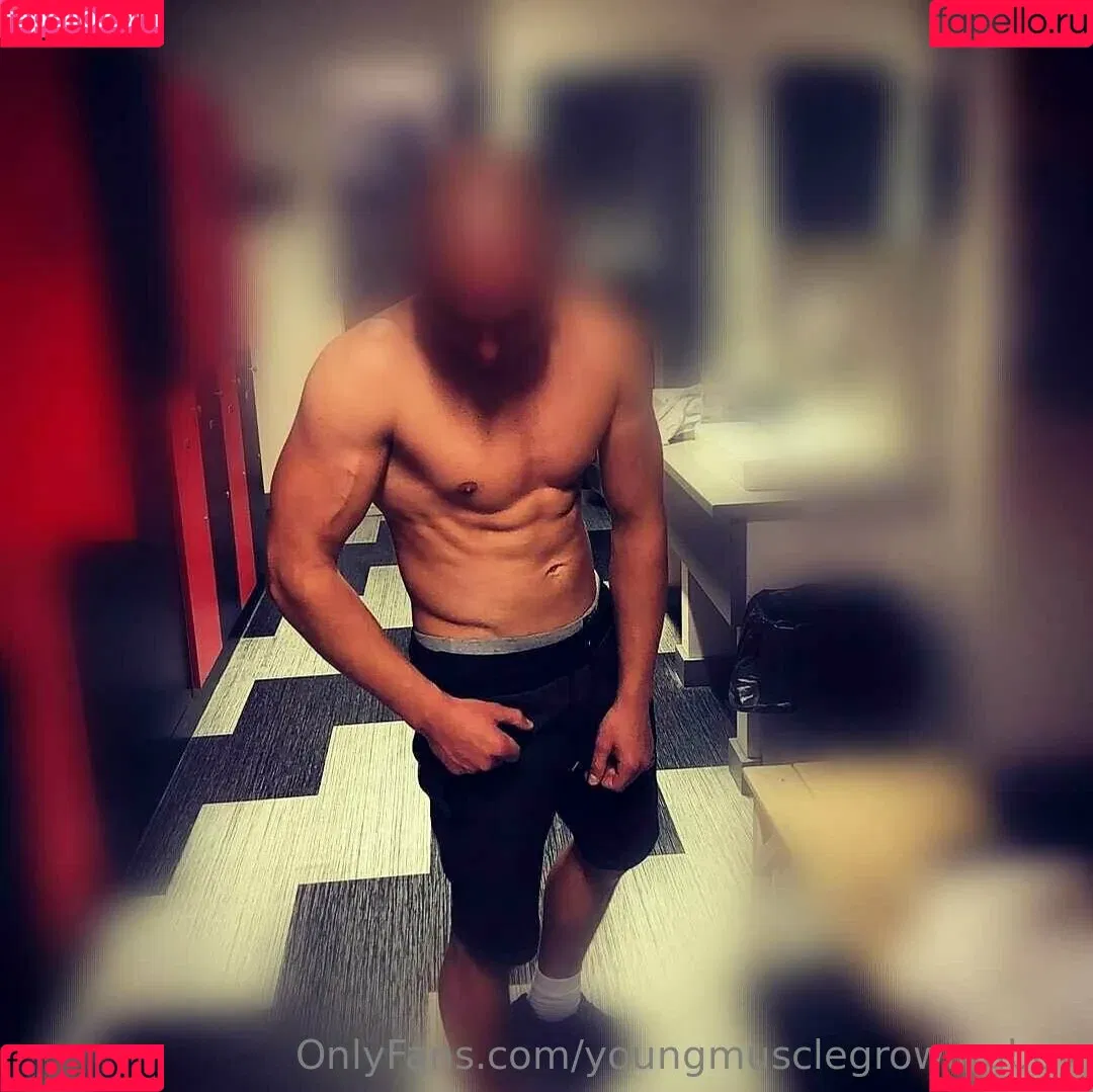 youngmusclegrowingboy Onlyfans Photo Gallery 