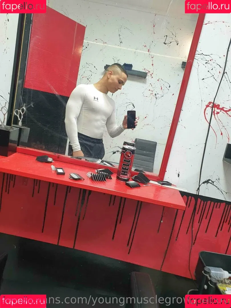 youngmusclegrowingboy Onlyfans Photo Gallery 