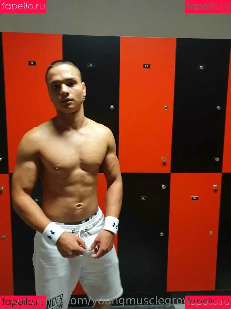 youngmusclegrowingboy Onlyfans Photo Gallery 