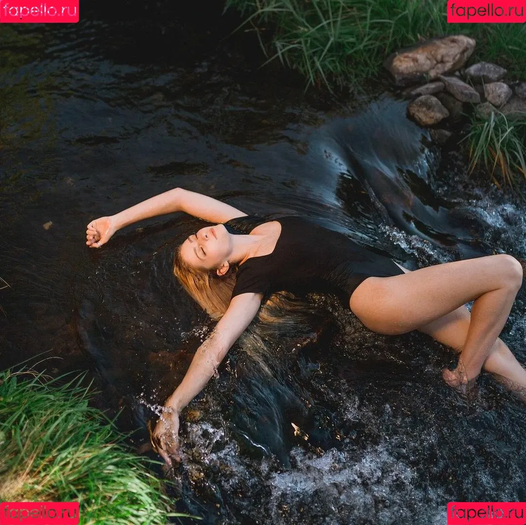 Willow Shields Onlyfans Photo Gallery 