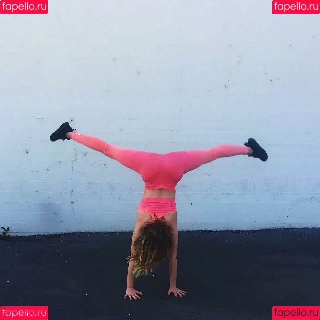 Willow Shields Onlyfans Photo Gallery 