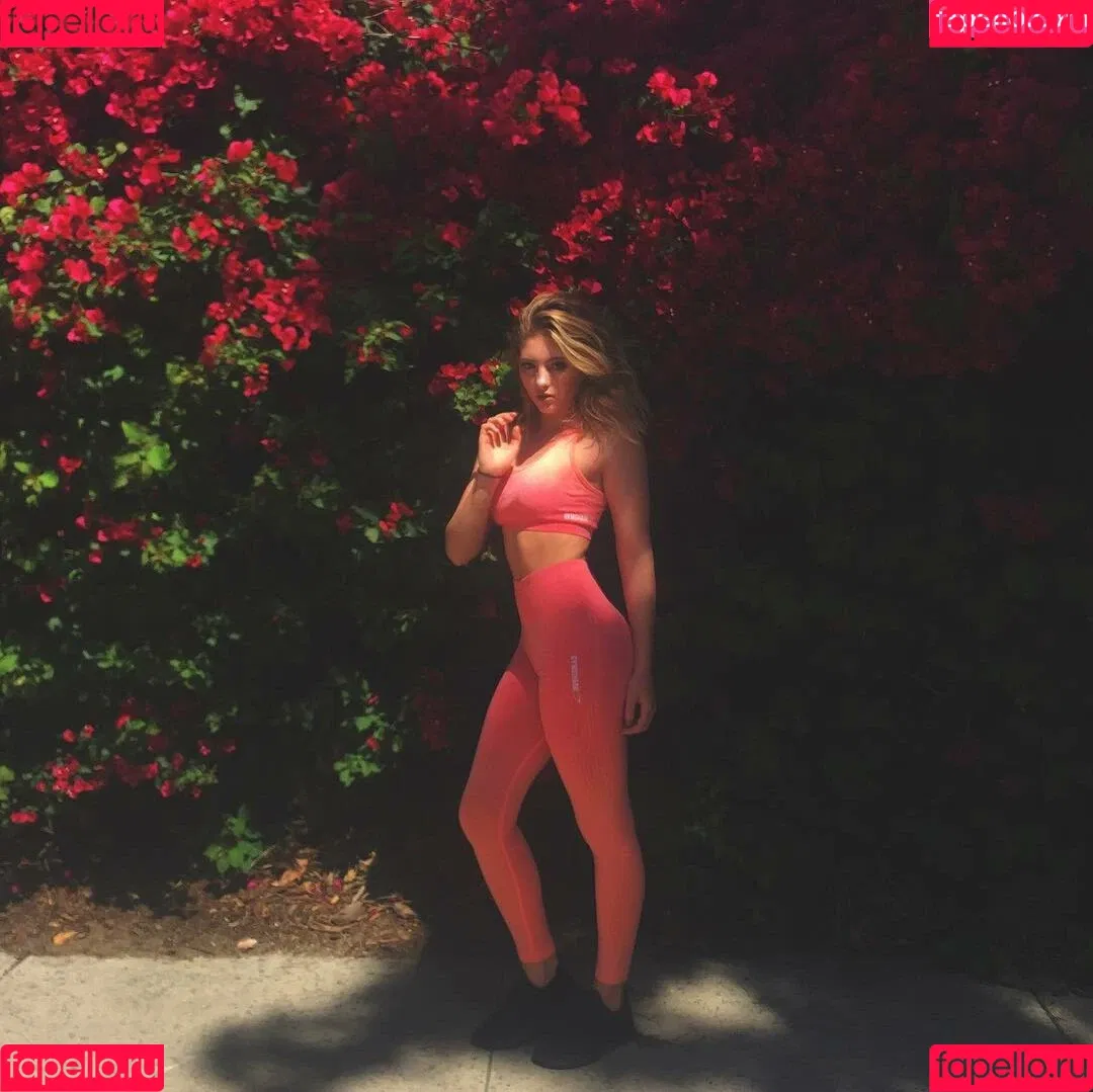 Willow Shields Onlyfans Photo Gallery 
