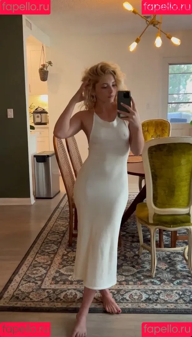 Willow Shields Onlyfans Photo Gallery 
