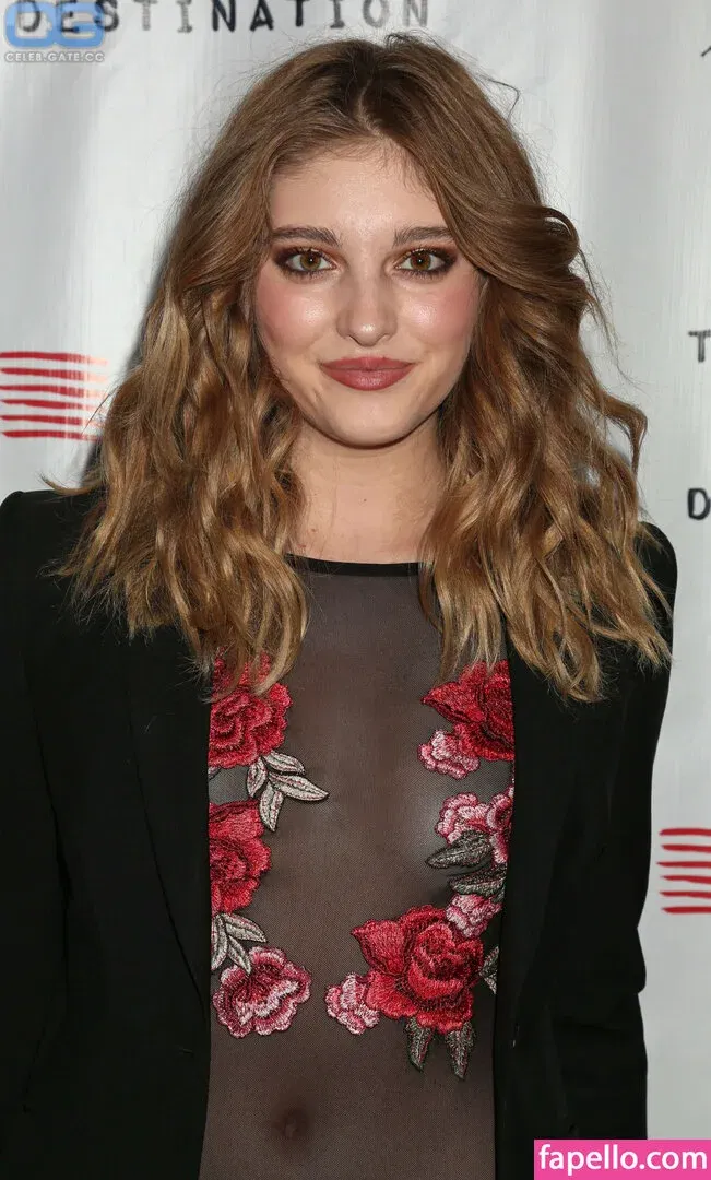 Willow Shields Onlyfans Photo Gallery 