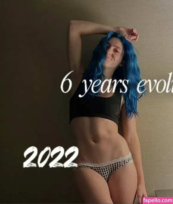 Willow Shields Onlyfans Photo Gallery 