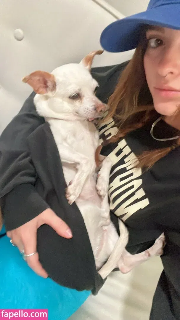 Willow Shields Onlyfans Photo Gallery 