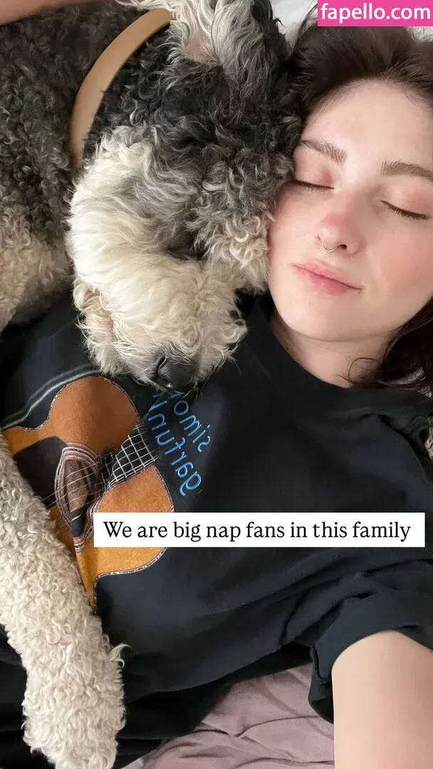 Willow Shields Onlyfans Photo Gallery 