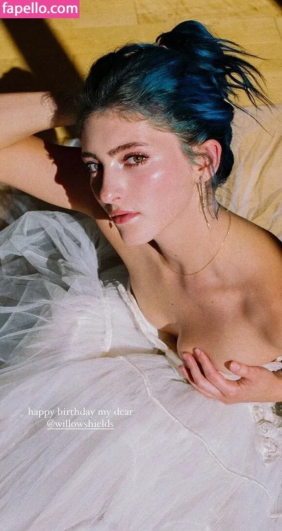 Willow Shields Onlyfans Photo Gallery 