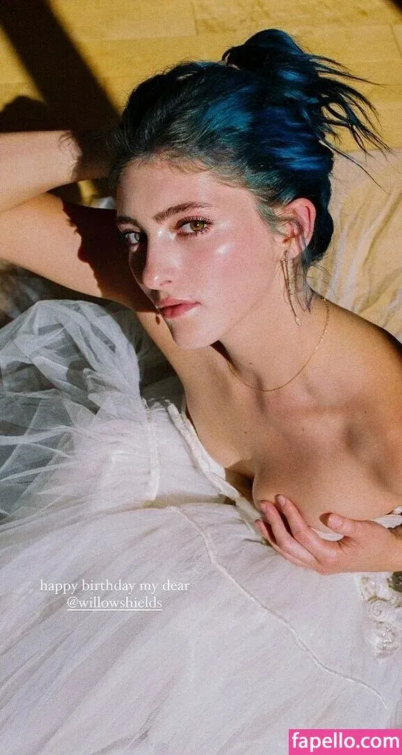 Willow Shields Onlyfans Photo Gallery 