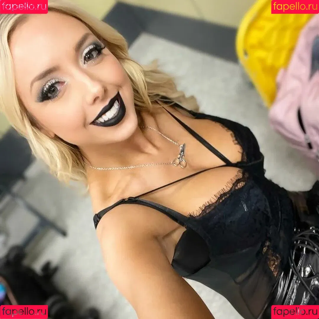 alliewrestling Onlyfans Photo Gallery 