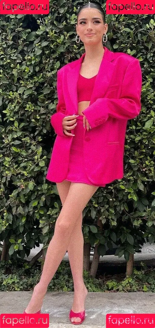 Dixie D'Amelio Onlyfans Photo Gallery 