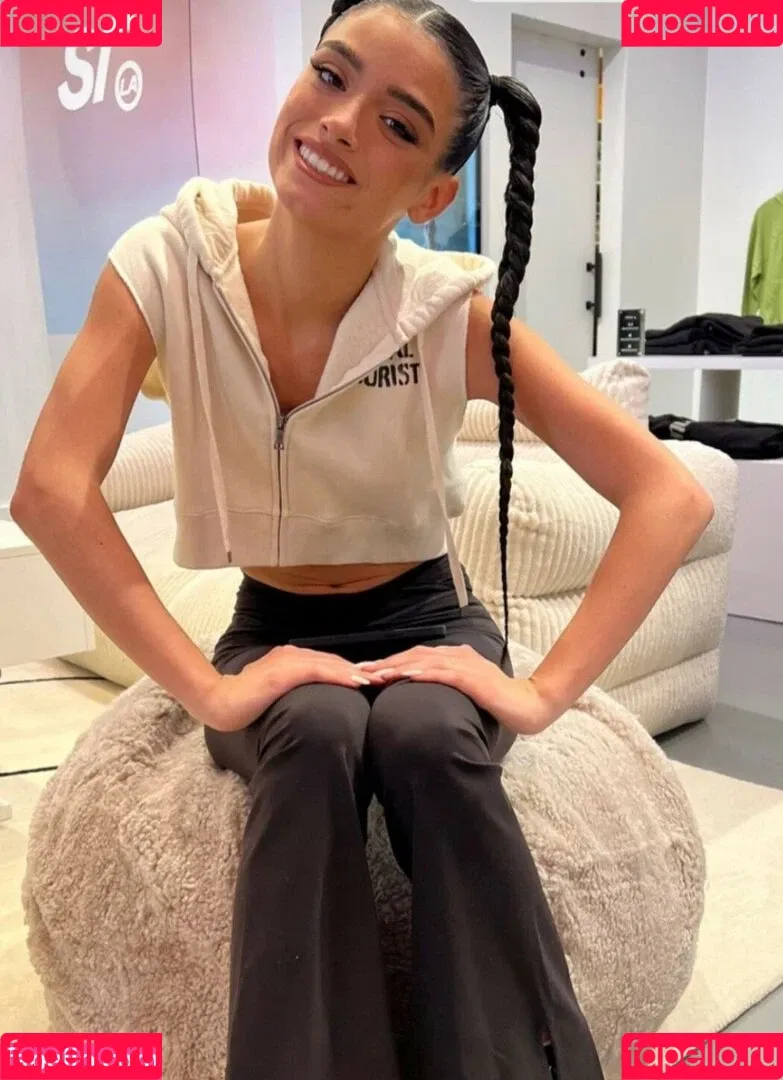 Dixie D'Amelio Onlyfans Photo Gallery 