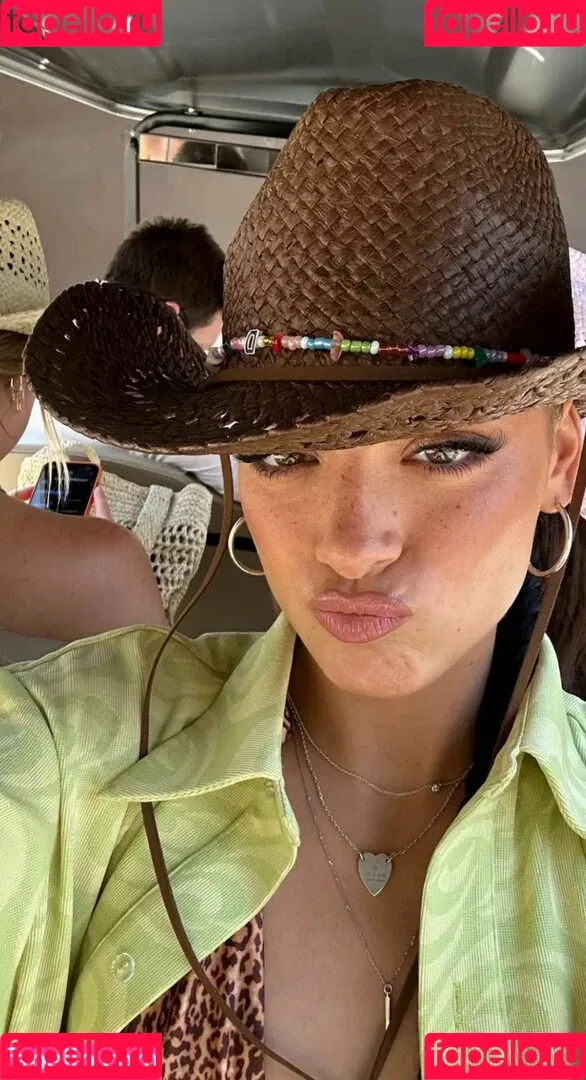 Dixie D'Amelio Onlyfans Photo Gallery 