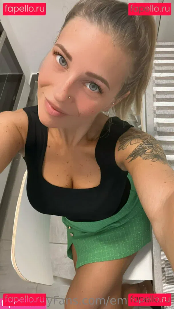 emmeback Onlyfans Photo Gallery 