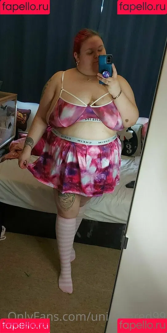 unicornred99 Onlyfans Photo Gallery 