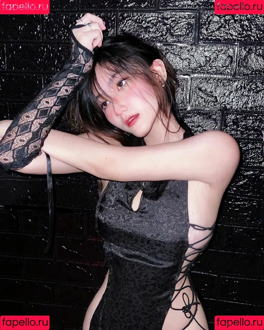 f_manatsanan Onlyfans Photo Gallery 