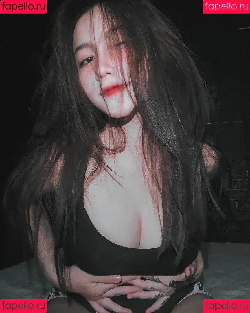 f_manatsanan Onlyfans Photo Gallery 