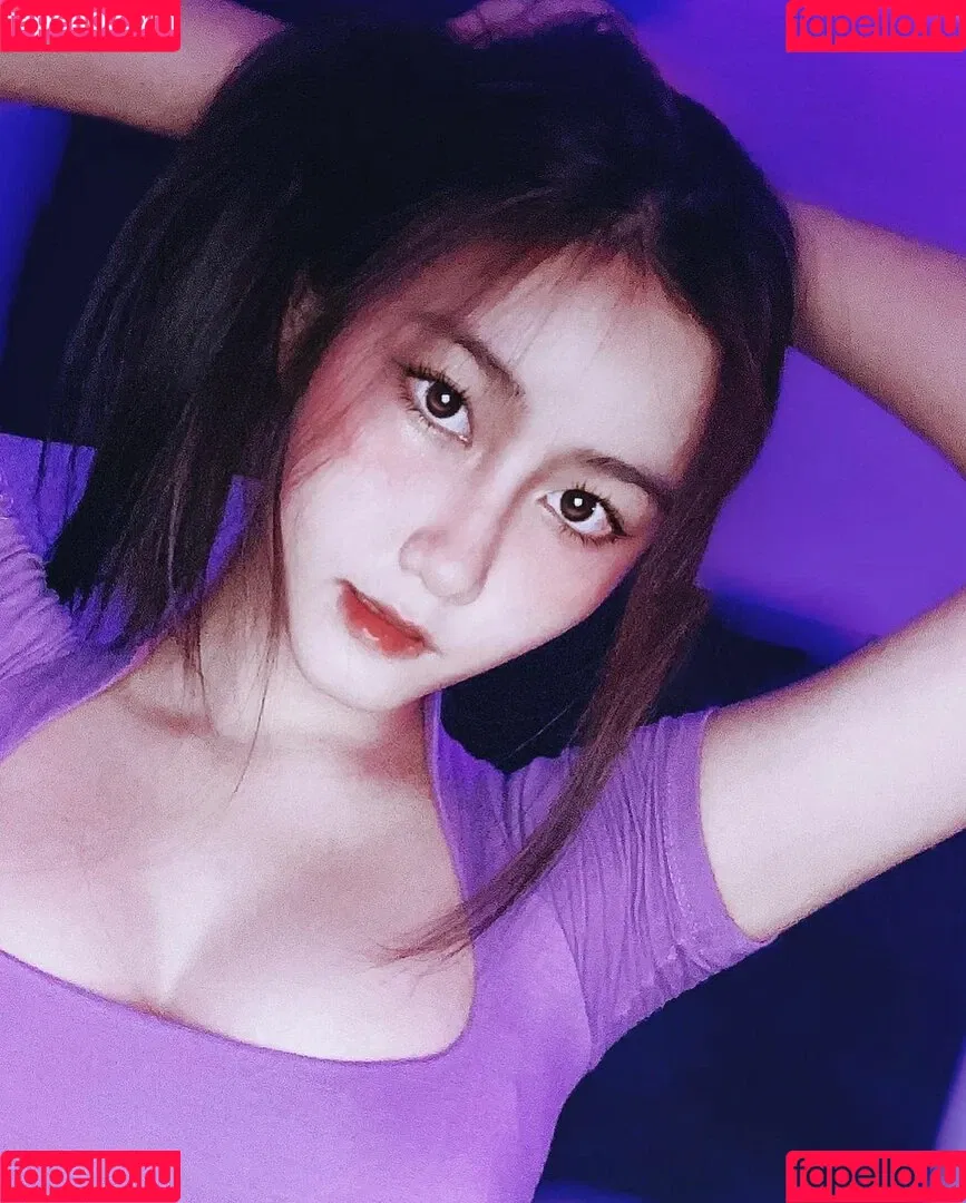 f_manatsanan Onlyfans Photo Gallery 