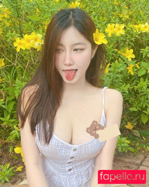 f_manatsanan Onlyfans Photo Gallery 