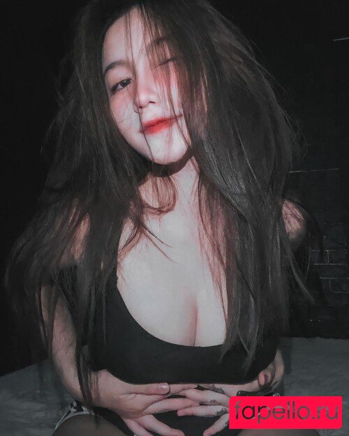 f_manatsanan Onlyfans Photo Gallery 