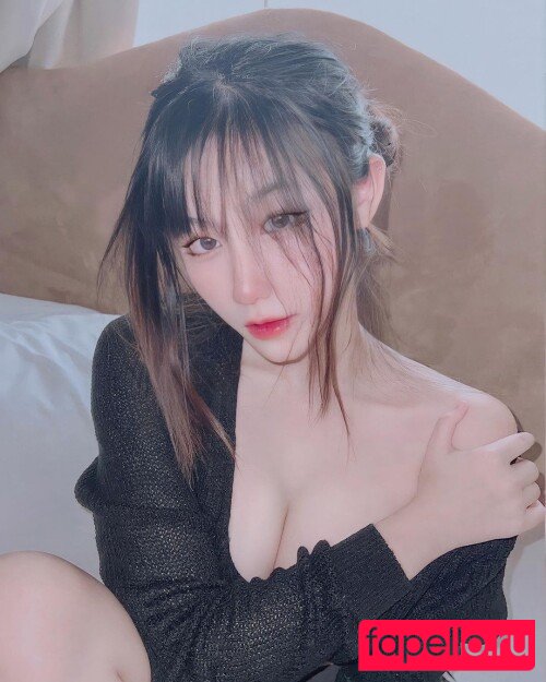 f_manatsanan Onlyfans Photo Gallery 