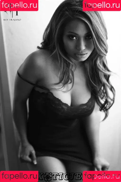 Jessica Lizama Onlyfans Photo Gallery 