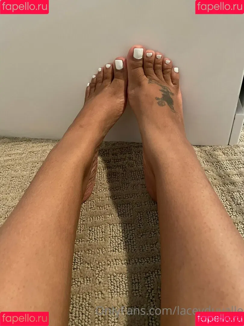 LaceyDuvalle Onlyfans Photo Gallery 