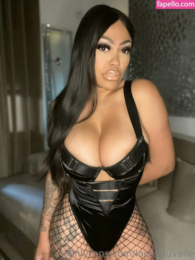 LaceyDuvalle Onlyfans Photo Gallery 