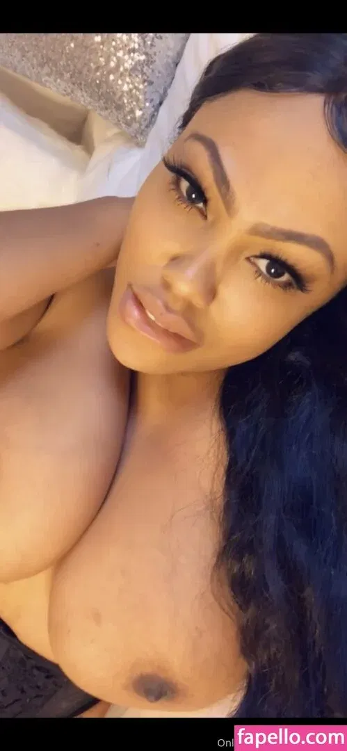 LaceyDuvalle Onlyfans Photo Gallery 