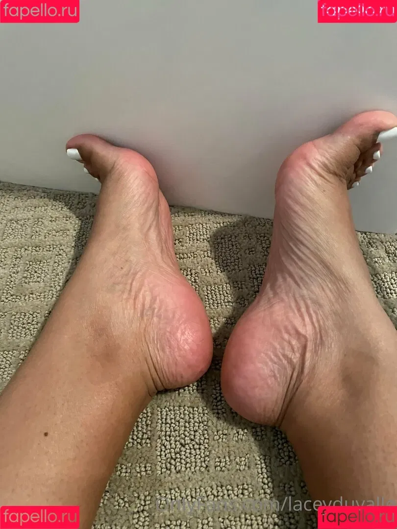 LaceyDuvalle Onlyfans Photo Gallery 