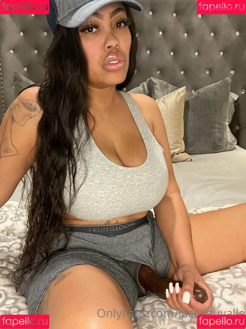 LaceyDuvalle Onlyfans Photo Gallery 