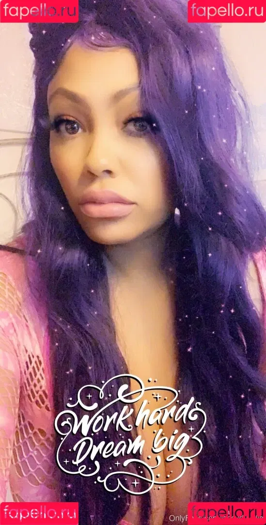 LaceyDuvalle Onlyfans Photo Gallery 