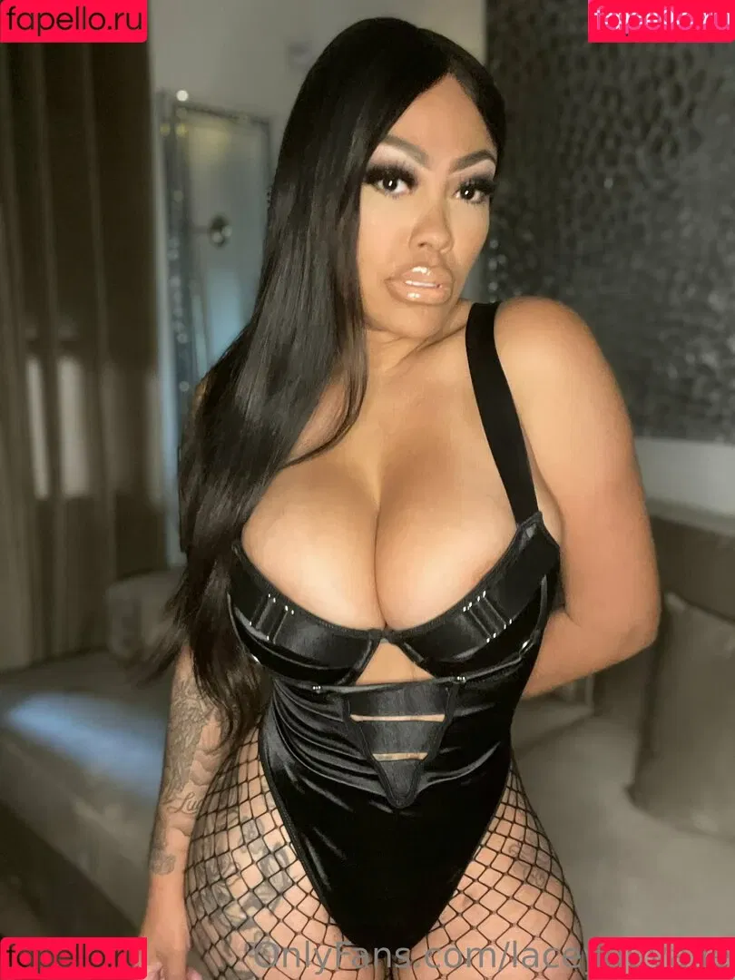 LaceyDuvalle Onlyfans Photo Gallery 