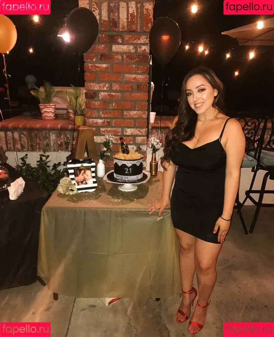 Alissandra Segura Onlyfans Photo Gallery 