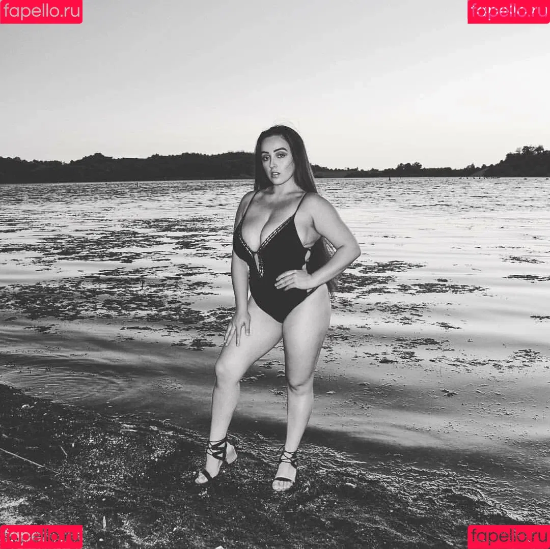 Alissandra Segura Onlyfans Photo Gallery 