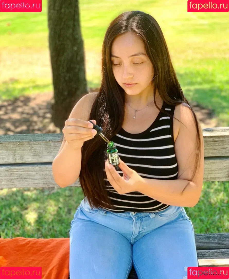 Alissandra Segura Onlyfans Photo Gallery 