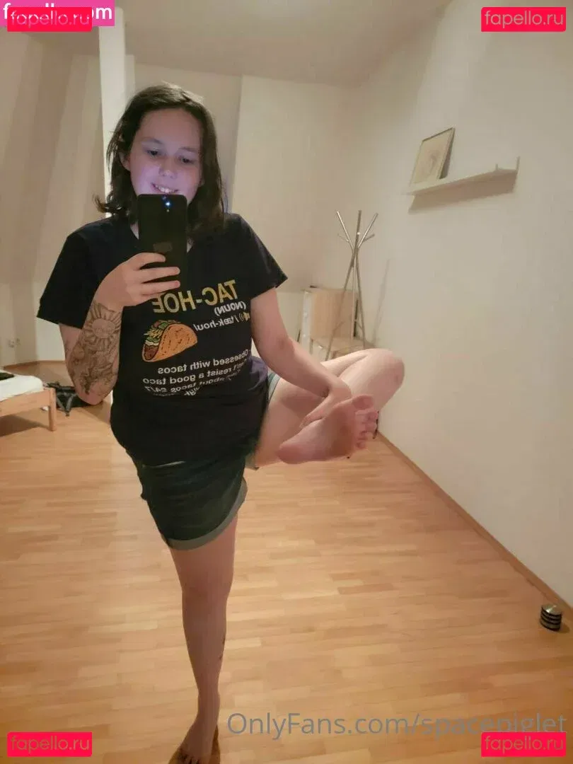 spacepiglet Onlyfans Photo Gallery 