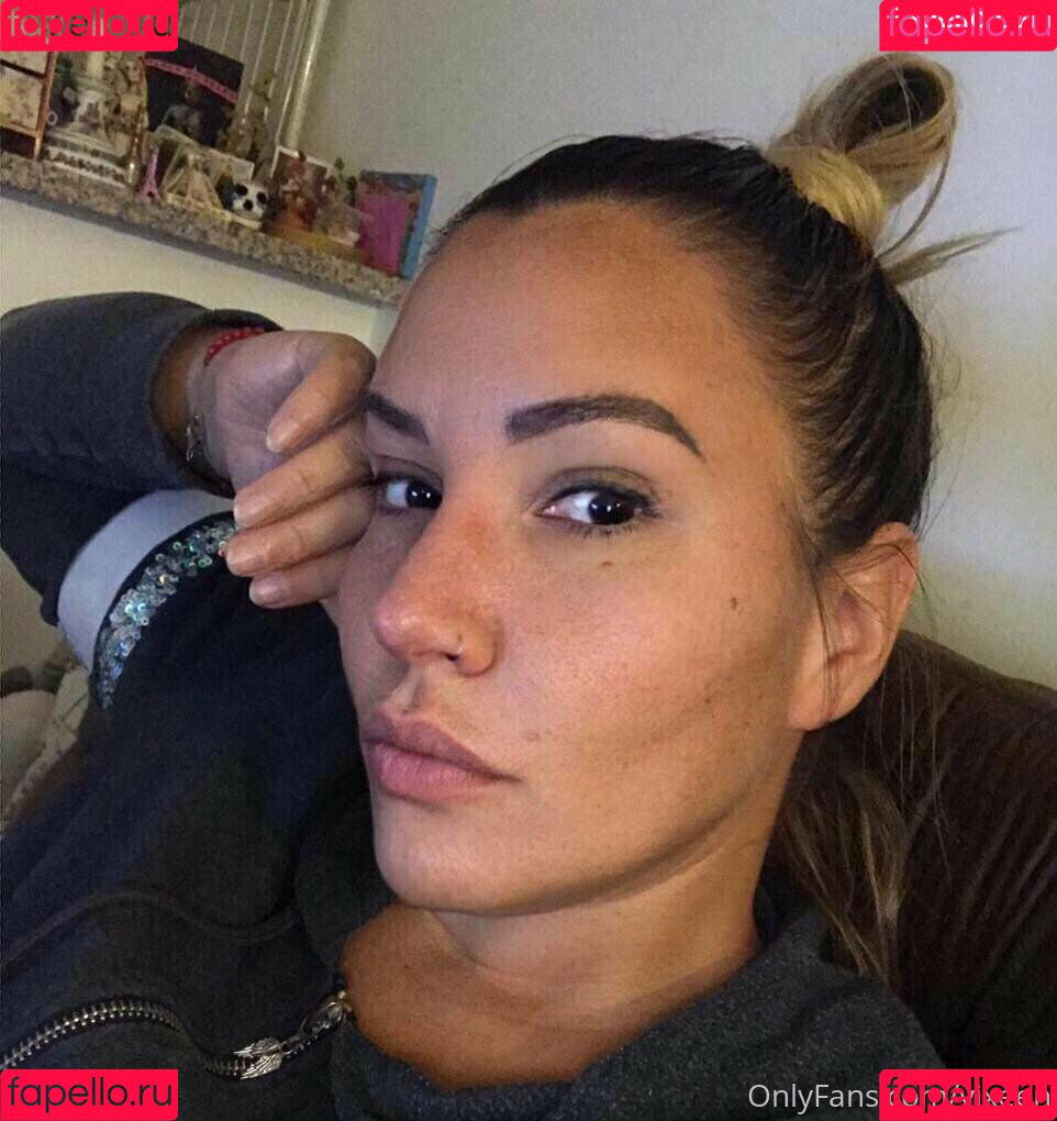 vixeen Onlyfans Photo Gallery 