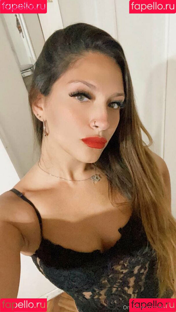 vixeen Onlyfans Photo Gallery 