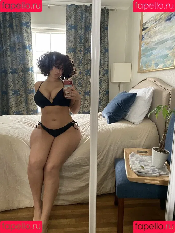 Sarina Onlyfans Photo Gallery 