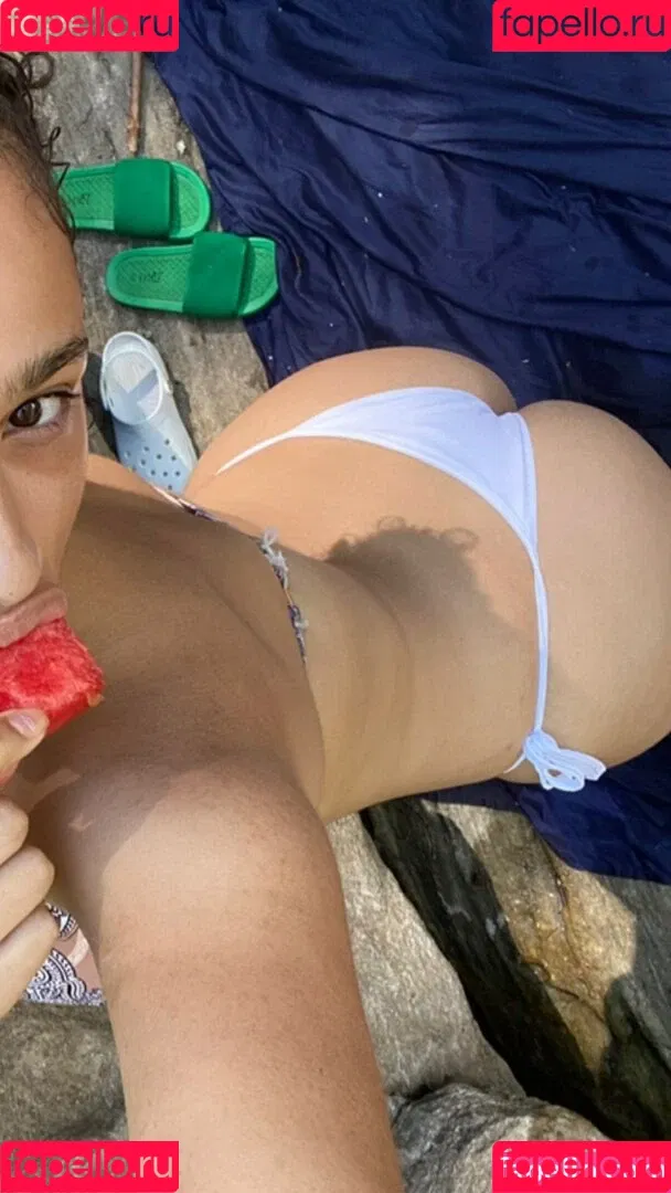 Sarina Onlyfans Photo Gallery 
