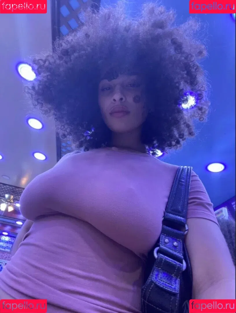 Sarina Onlyfans Photo Gallery 