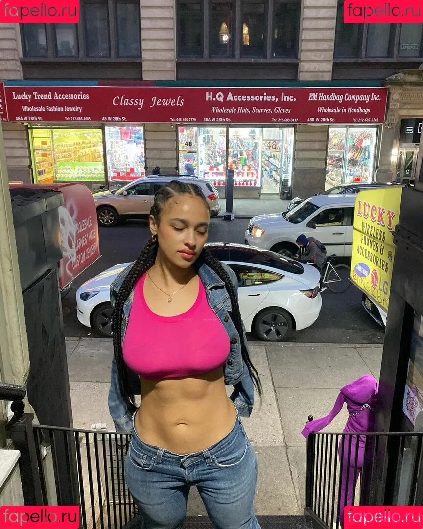 Sarina Onlyfans Photo Gallery 