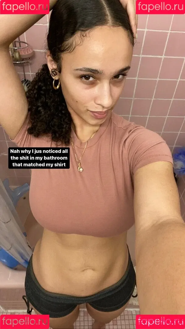 Sarina Onlyfans Photo Gallery 