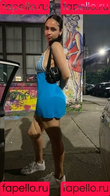 Sarina Onlyfans Photo Gallery 